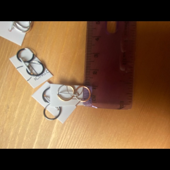 Small infinity hoop earrings - gold, silver, black, grey - Picture 2 of 3